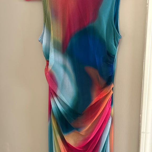 Beautiful Vince Camuto side slit mesh dress - Picture 7 of 7